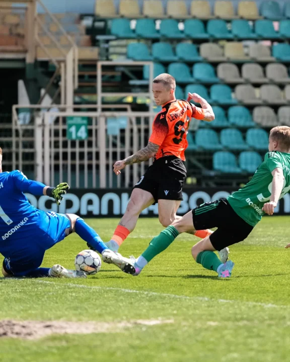 Wypożyczeni: Asysta Strózika