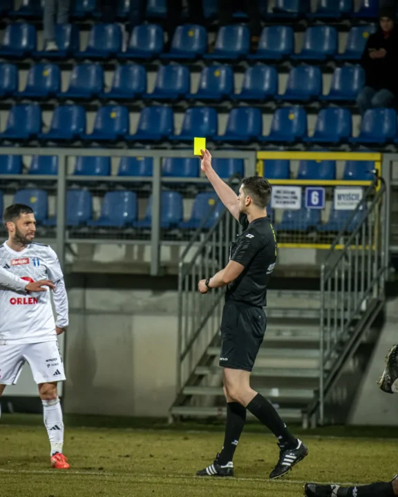 Raport kartkowy: Nafciarze i Słonie w komplecie