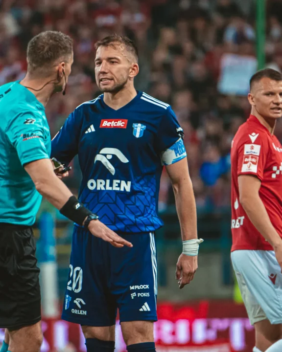 Raport kartkowy: Arka bez Navarro i Ratajczyka