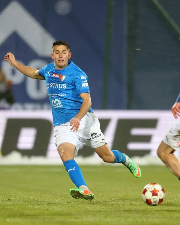 Wypożyczeni: Nafciarze z kolejnymi minutami