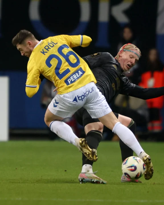 Na Motorze jazda rollercoasterem